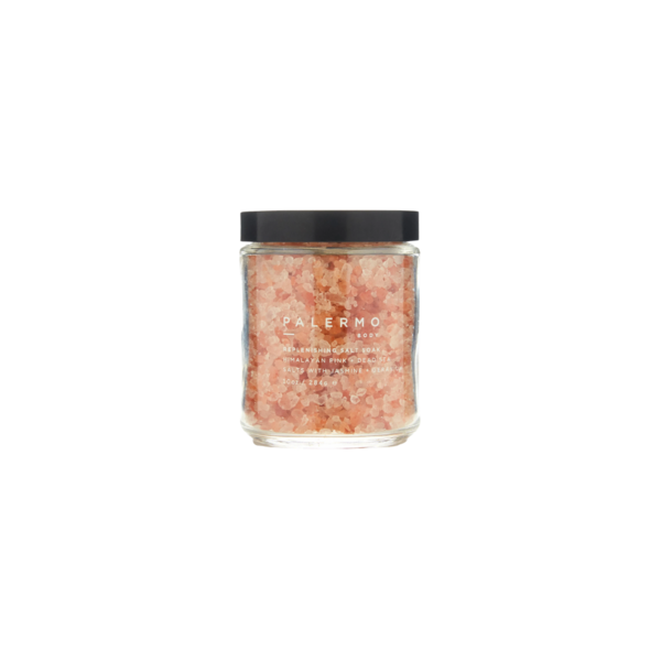 Replenishing Himalayan Salt Soak Image 1